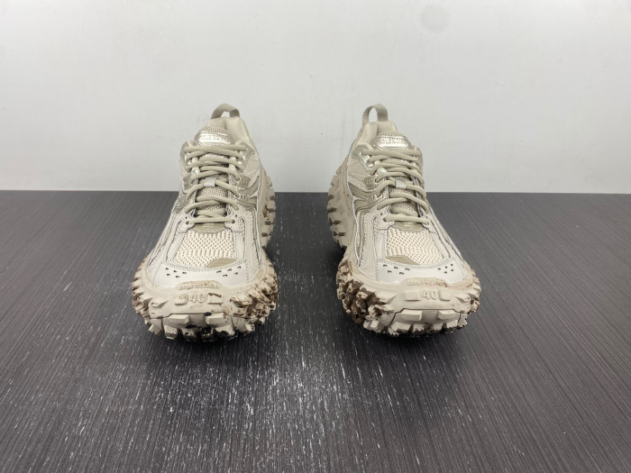 Ba*len*cia*ga defender sneaker