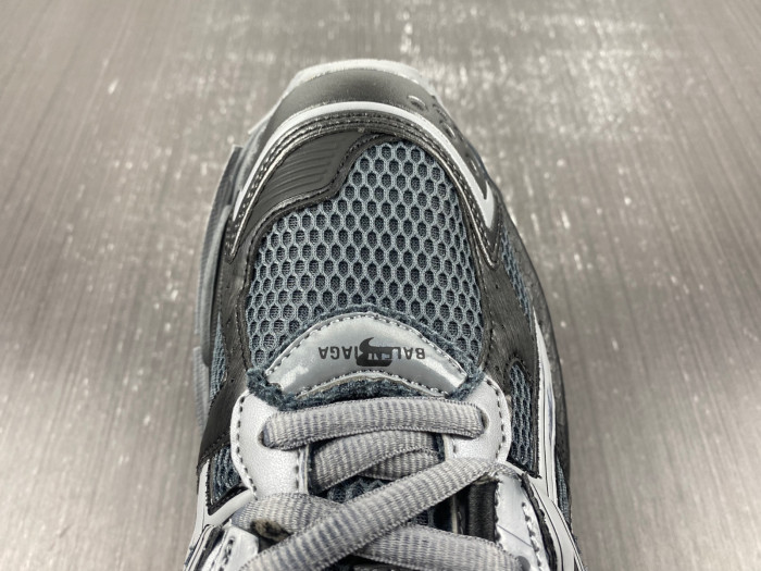 Ba*len*cia*ga runner sneaker