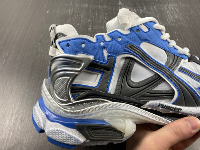 Ba*len*cia*ga runner sneaker