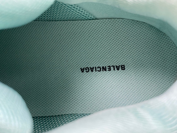 Ba*len*cia*ga track 8000046