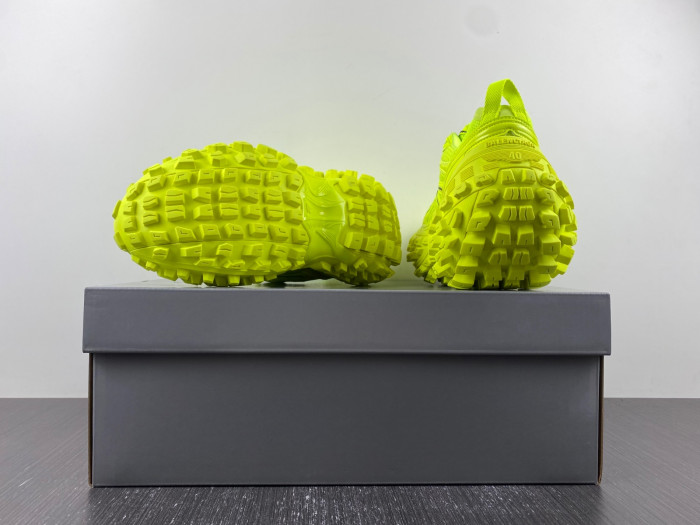 Ba*len*cia*ga defender sneaker