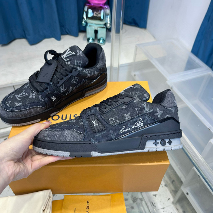 lv snekaers l0000211