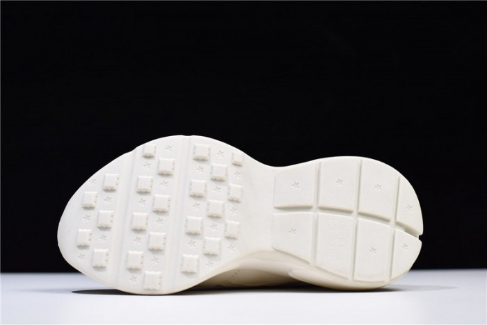 G*u*i* rhyton sneaker