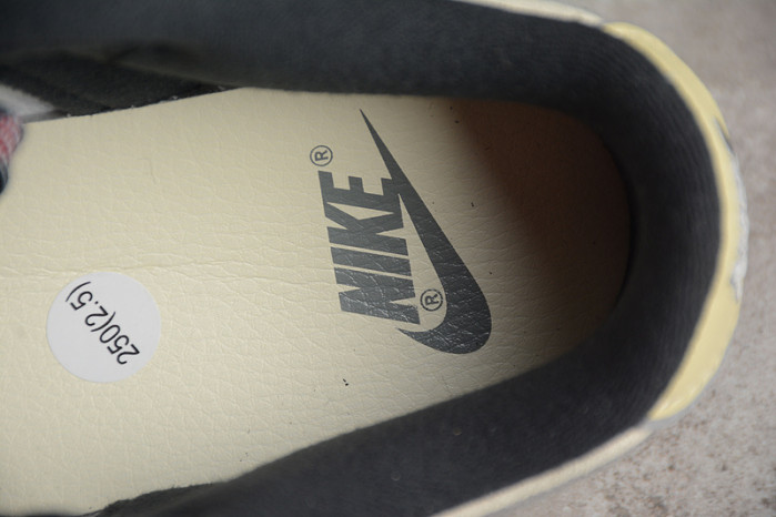 nike dunk low “black suede” dv3054-001