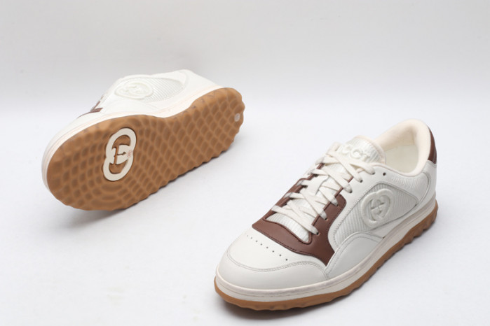 G*u*i* trainer sneaker93