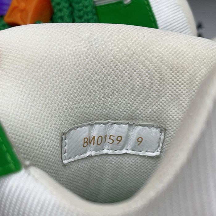 lv snekaers l0000122