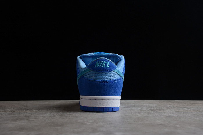 nike sb dunk low “blue raspberry” dm0807-400