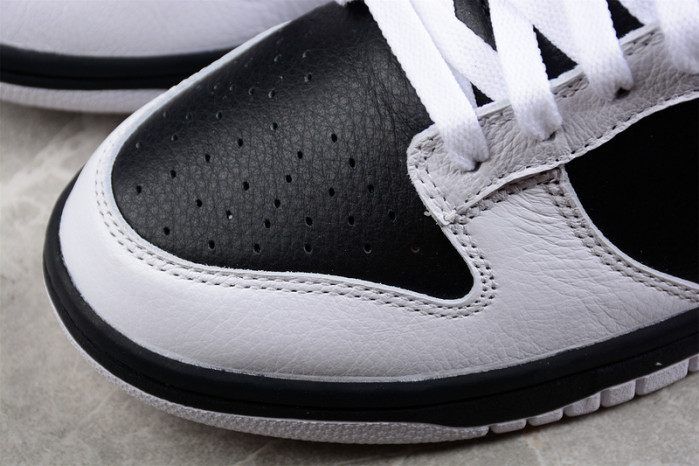 dunk low “reverse panda” fd9064-011