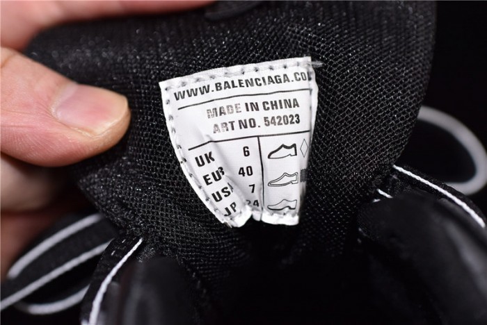 Ba*len*cia*ga track with led 5000012