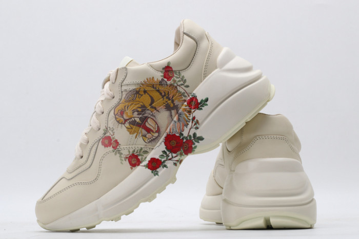 G*u*i* rhyton sneaker