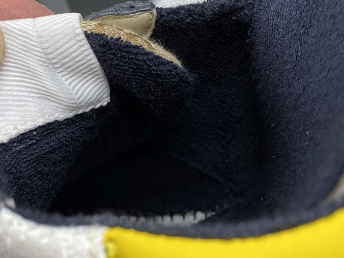 G*u*i* rhyton sneaker