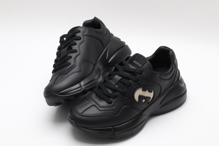 G*u*i* rhyton sneaker