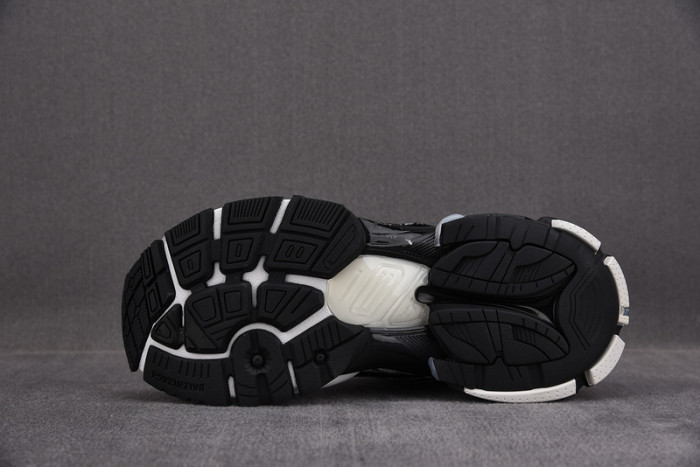 Ba*len*cia*ga runner sneaker w3rb2-9010