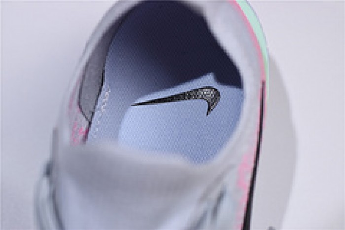 nike epic react flyknit pure platinum womens aq0067-007