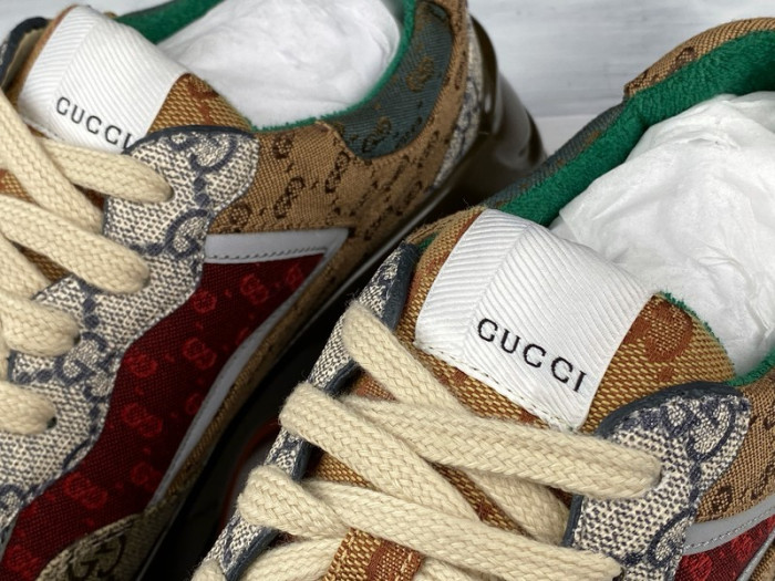 G*u*i* rhyton sneaker