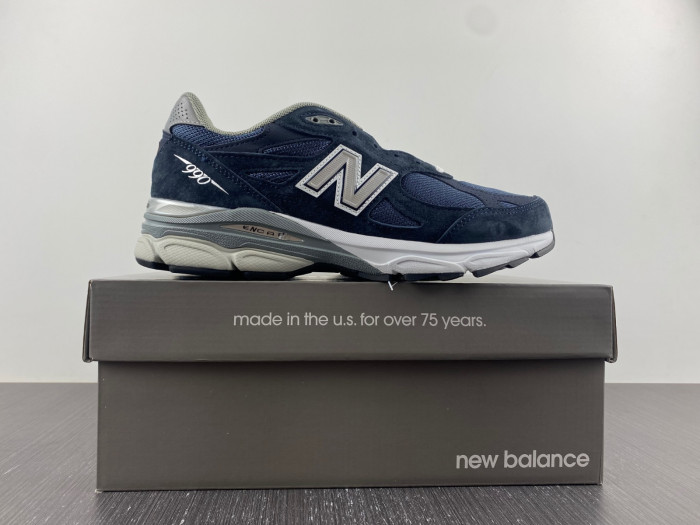 Bape x New Balance 2002R M2002RHO DFY18