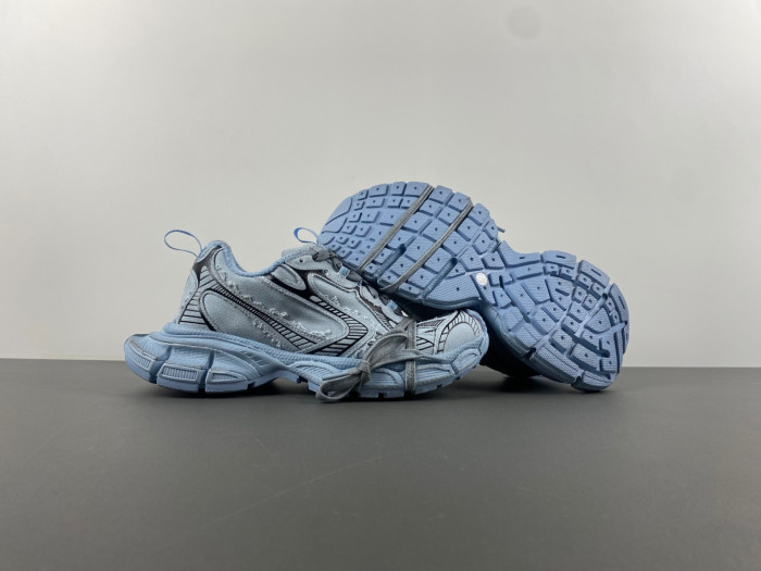 Balenciaga 3XL sneaker pop15