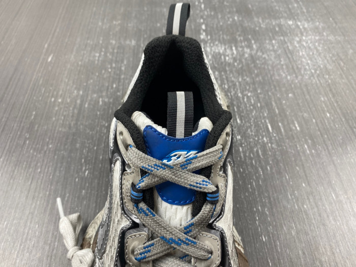 Balenciaga 3XL SNEAKER 8000080