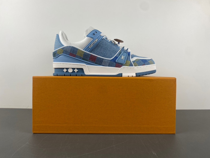 LV snekaers L0000535