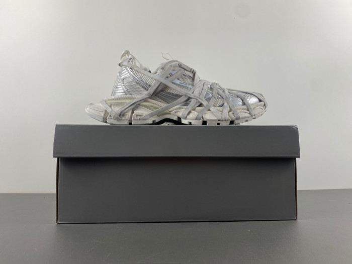 Balenciaga 3XL sneaker pop17