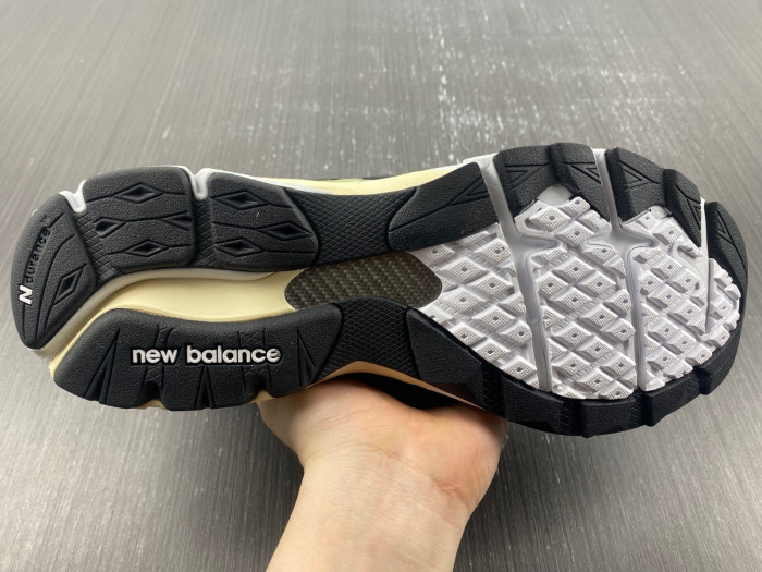 New Balance DFY21
