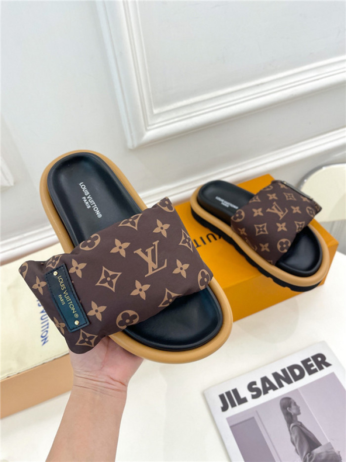 L&V sandal 226