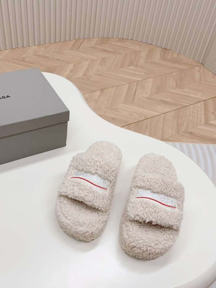 Balenciag* Sandal BS76