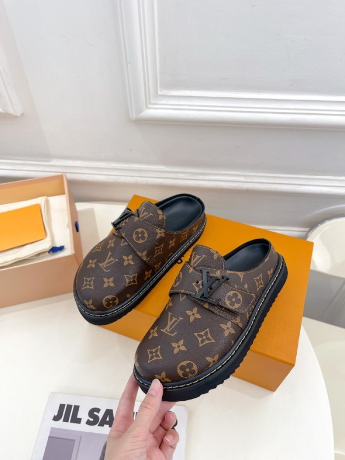 L&V sandal 242