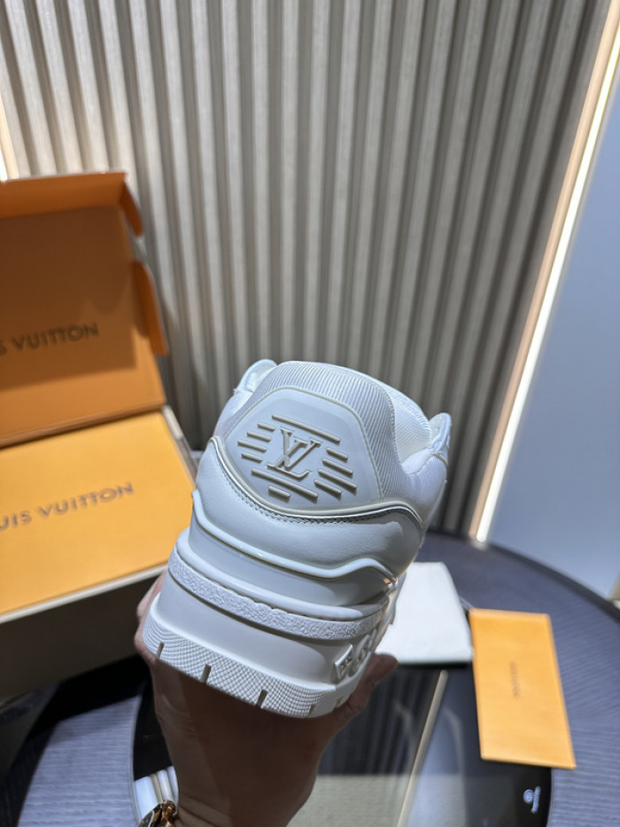 LV snekaers L0000405