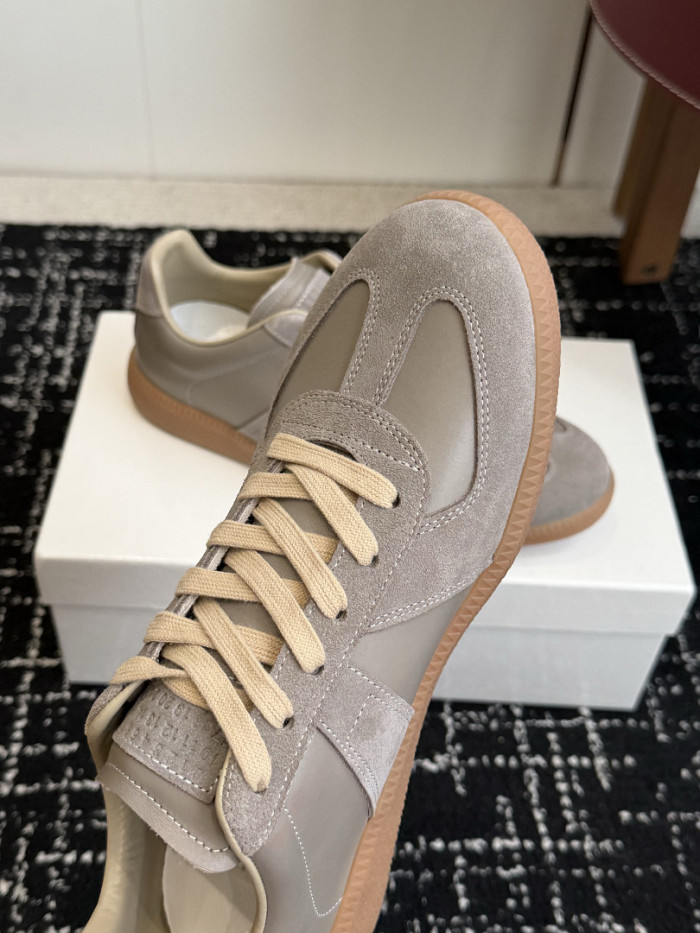 Ma1s0n Marg*e1a CALFSKIN S57WS0394