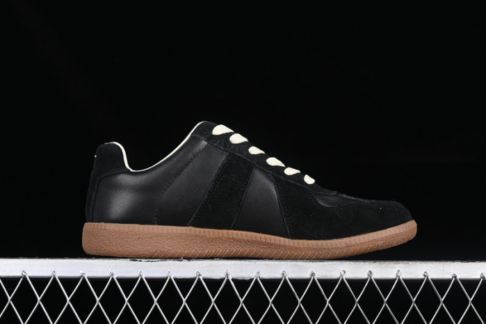 ma*s*n Ma*i*la calfskin black s58ws0106