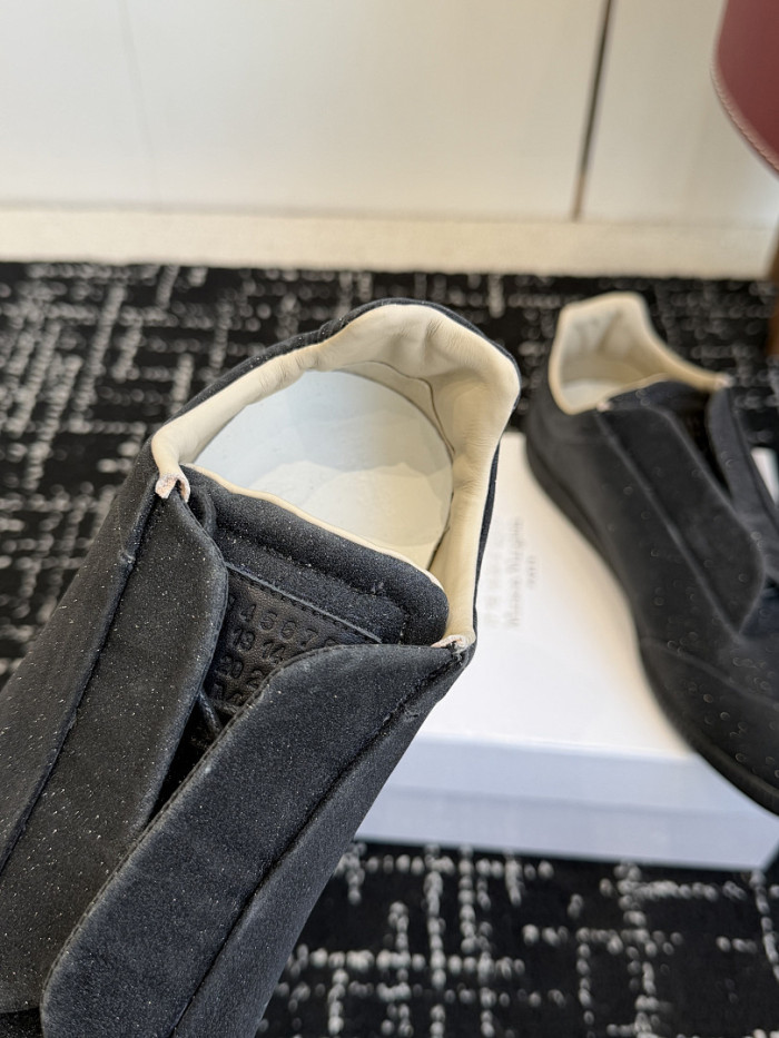 Ma1s0n Marg*e1a CALFSKIN S57WS0363