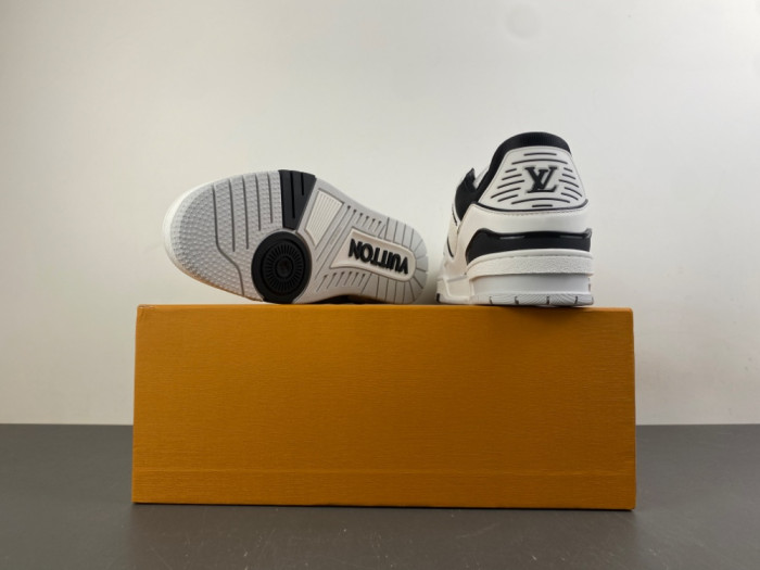 LV snekaers L0000784