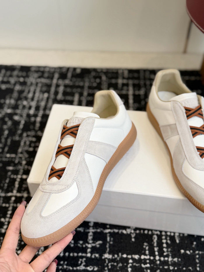 Ma1s0n Marg*e1a CALFSKIN S57WS0406