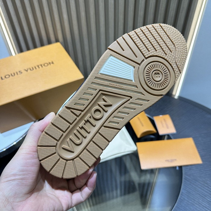LV snekaers L0000742