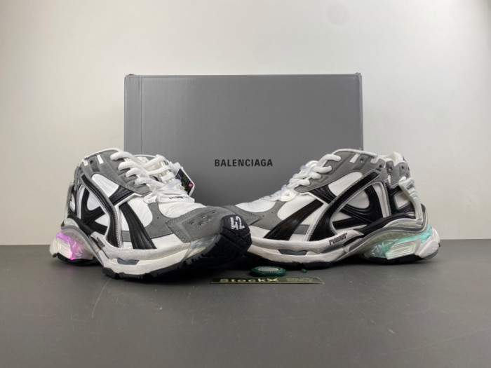 Ba1en*iaga Runner LED sneaker WRNLD 9012