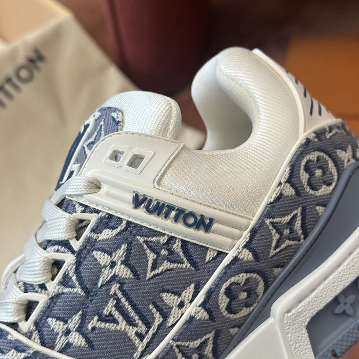 LV sneakers L0000824