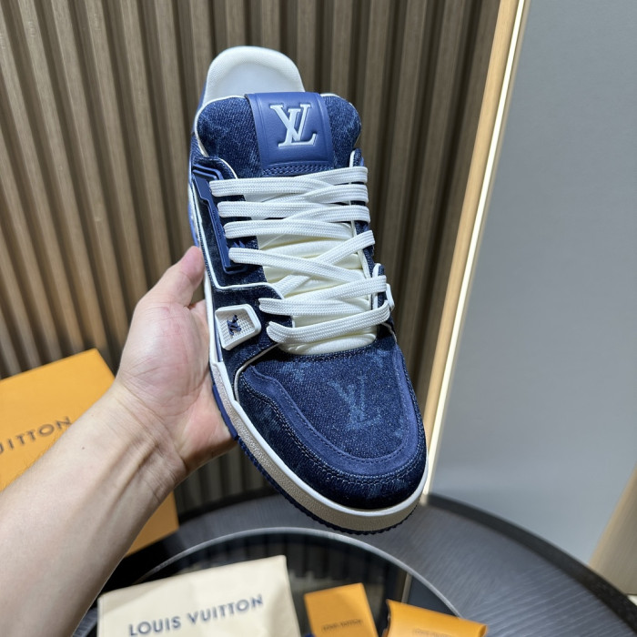 LV snekaers L0000903