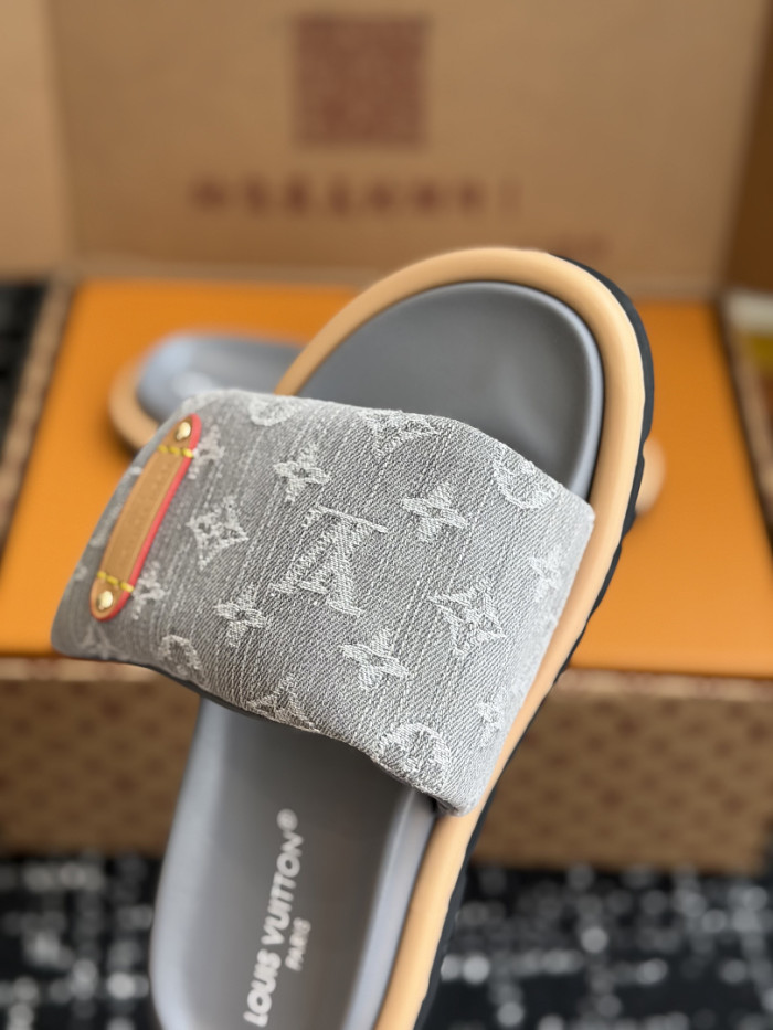 L&V sandal 273