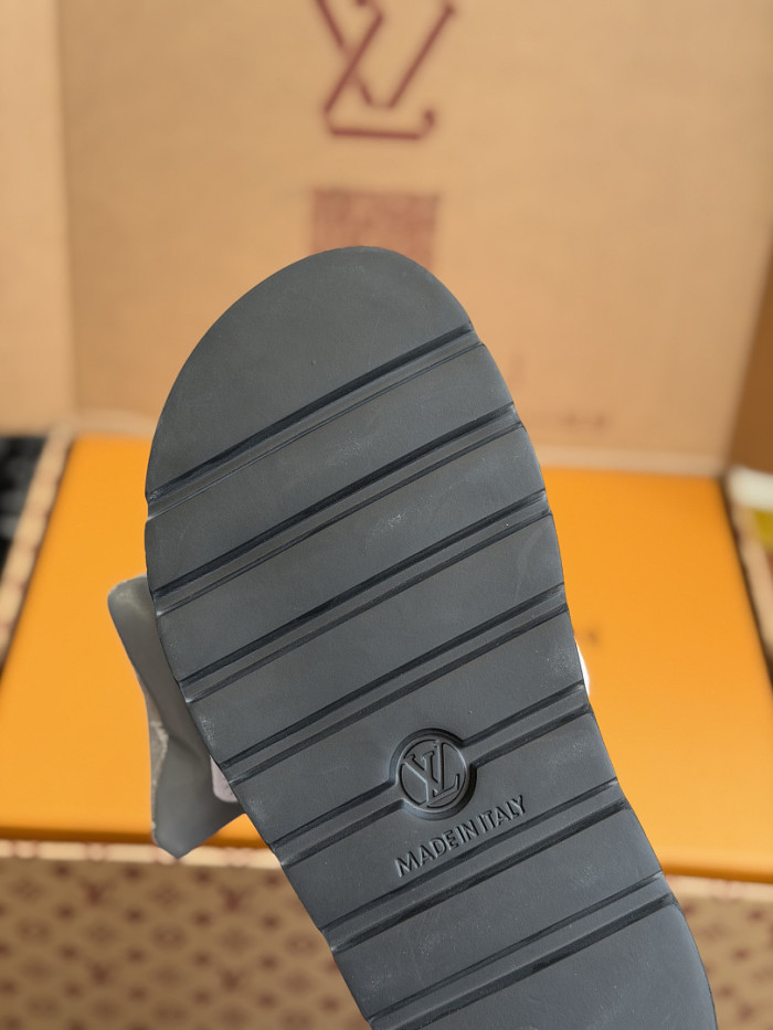 L&V sandal 273