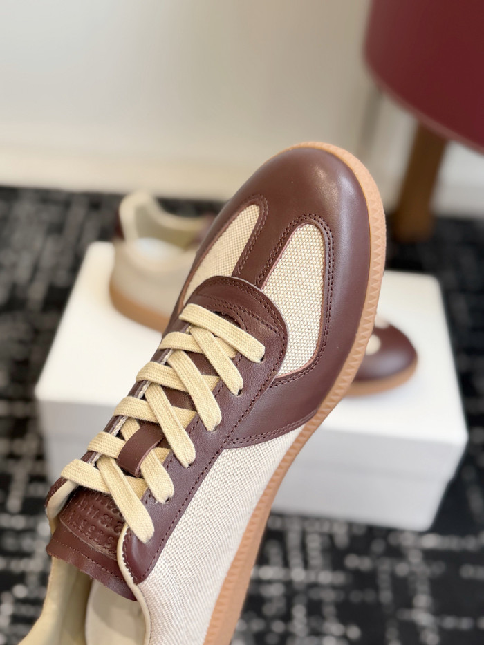 Ma1s0n Marg*e1a CALFSKIN S57WS0404