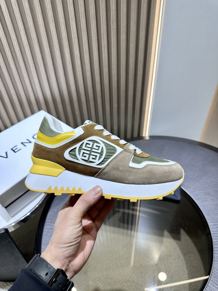 Givenchy Sneakers 660034