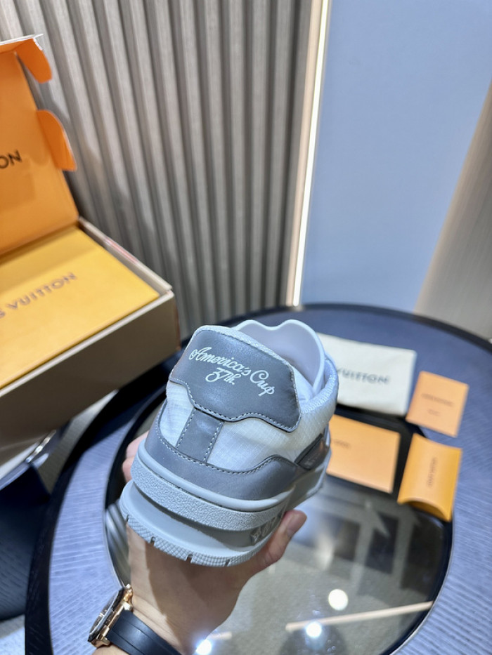 LV snekaers L0000366