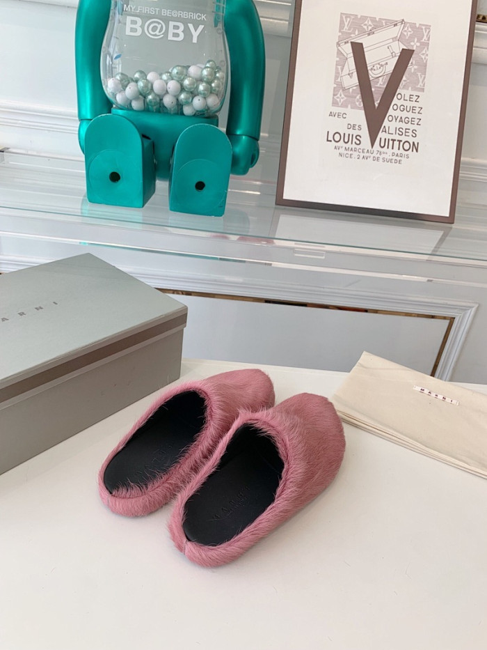 Marni Slides M015