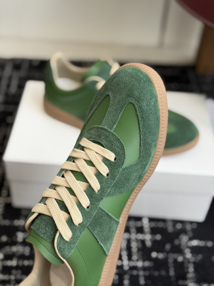 Ma1s0n Marg*e1a CALFSKIN S57WS0386