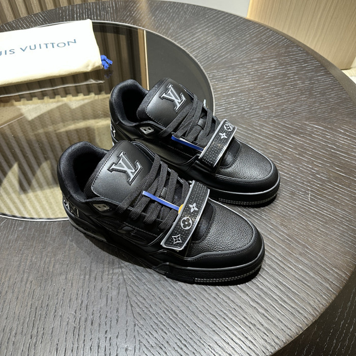 LV snekaers L0000698