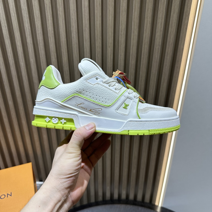 LV sneakers L0000861