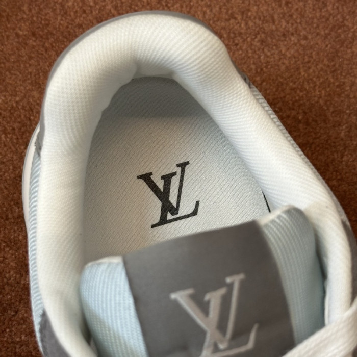 LV snekaers L0000675