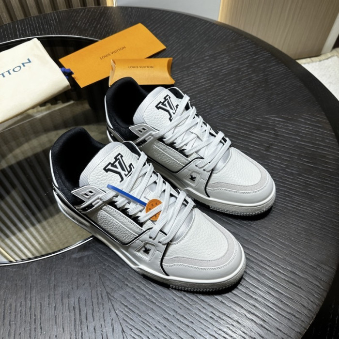 LV snekaers L0000669