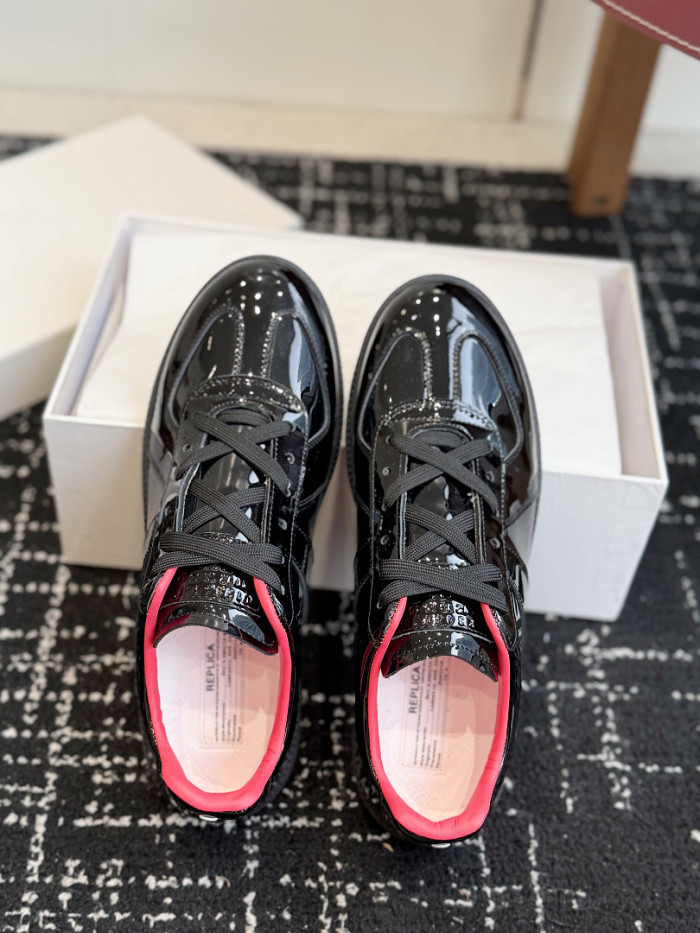 Ma1s0n Marg*e1a CALFSKIN S57WS0402